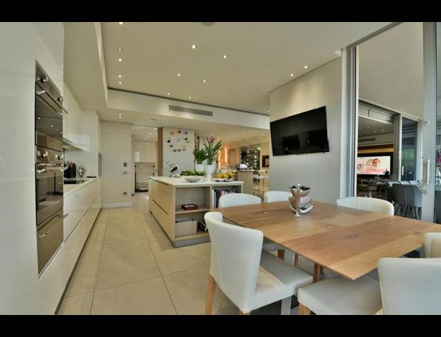 4 BEDROOM APARTMENT FOR SALE IN SANDHURST